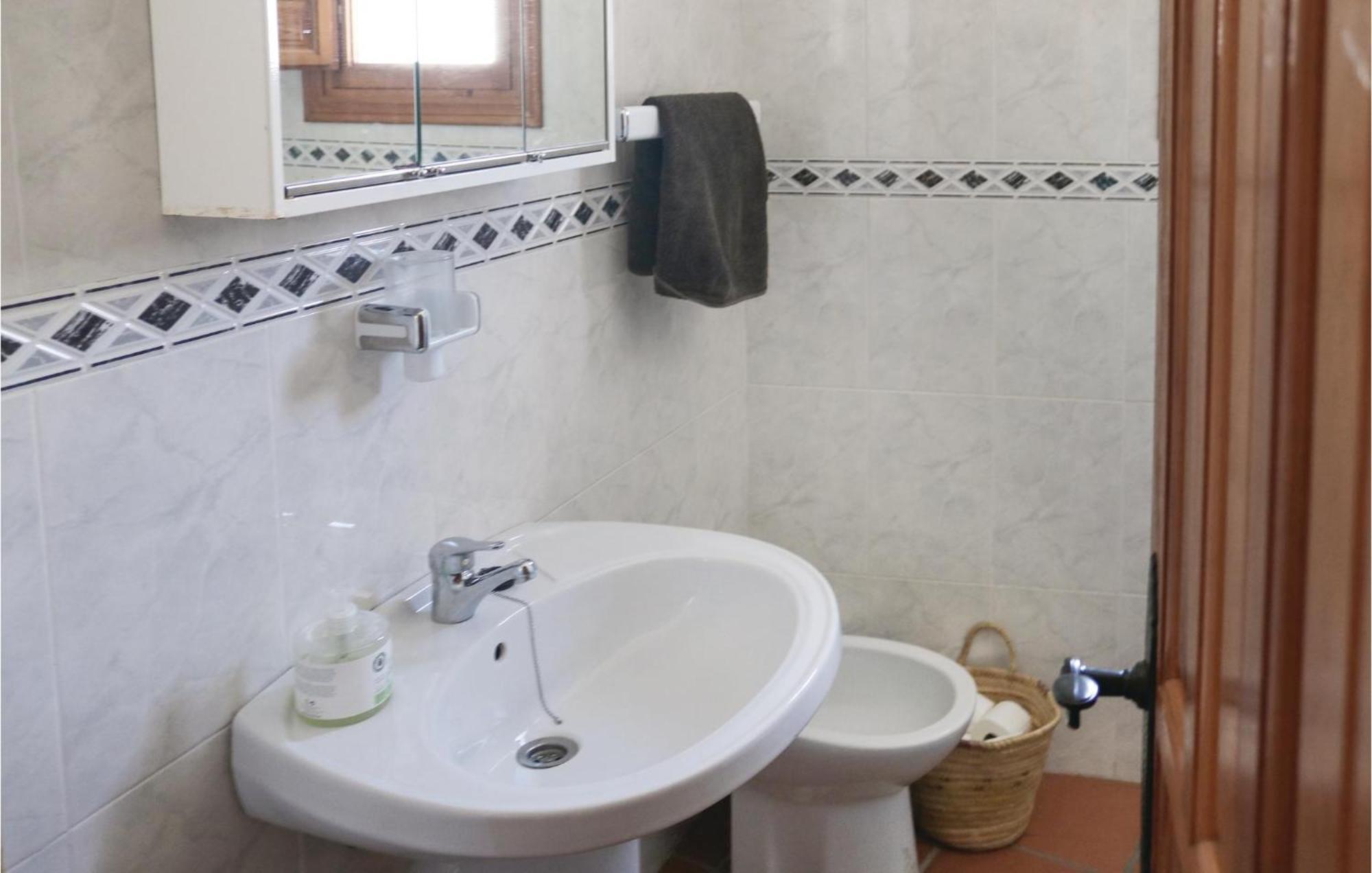 Nice Home In Canillas De Albaida With Wifi Esterno foto